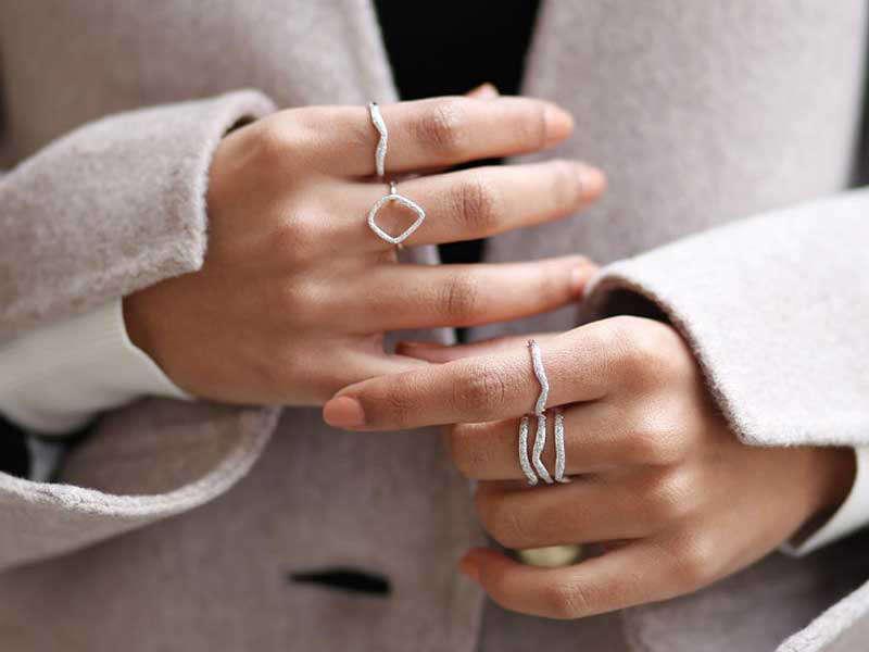 The 10 Best Diamond Jewelry Styles Under $500 for Valentine's Day