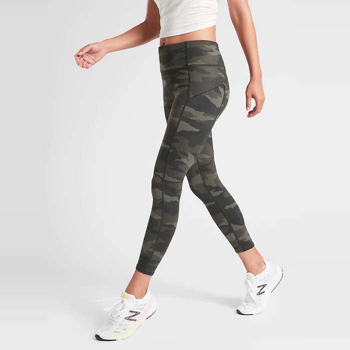 Athleta Camo Contender 7/8 Tight