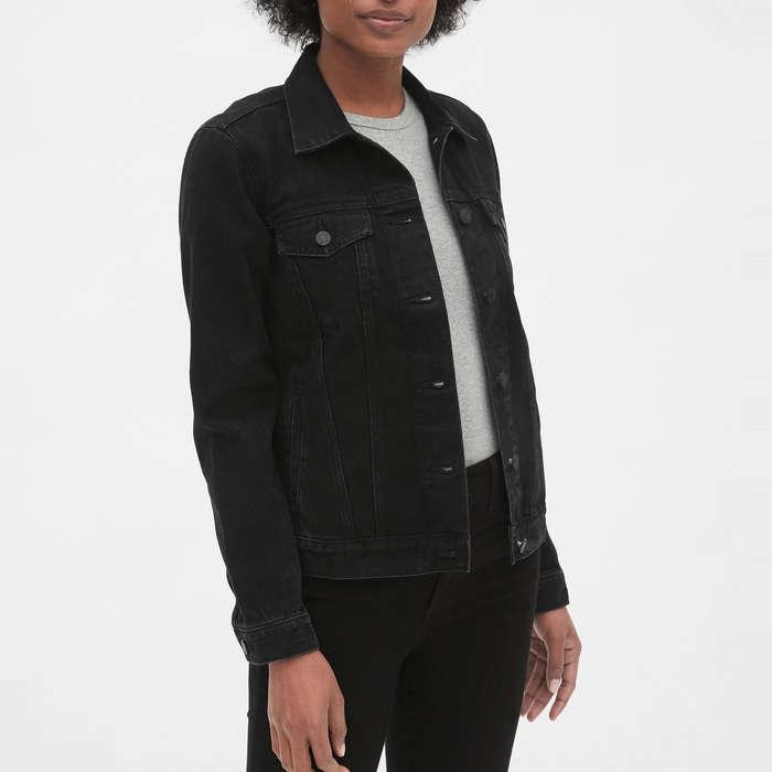 Gap Icon Denim Jacket In Washed Black