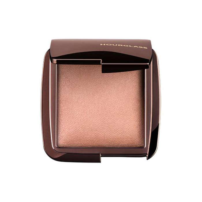 Hourglass Ambient Lighting Powder in Radiant Light