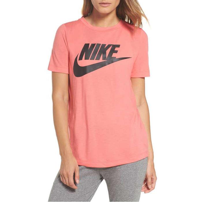 Nike Sportswear Essential Tee