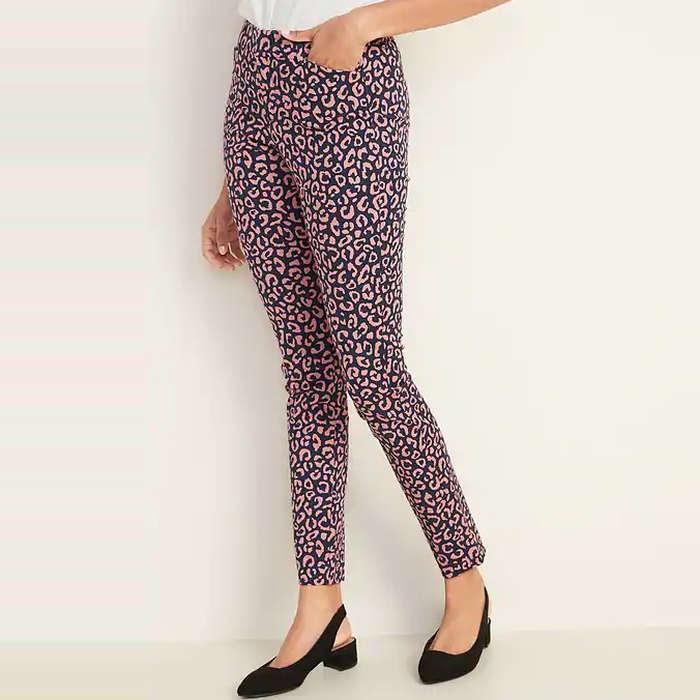 Old Navy Mid-Rise Printed Pixie Ankle Pants