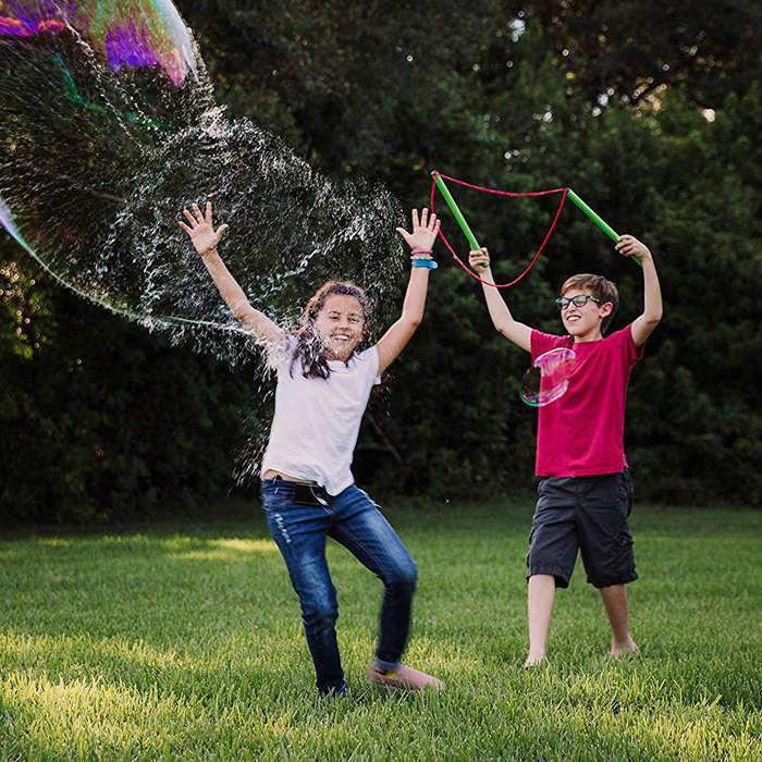 WOWMAZING Giant Bubble Wands Kit